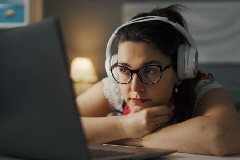 اشتراك IPTV سمارترز لماذا أصبح الخيار الأول لعشاق المشاهدة؟