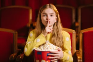 كم سعر اشتراك IPTV دليل شامل يوضح الاسعار وأفضل العروض